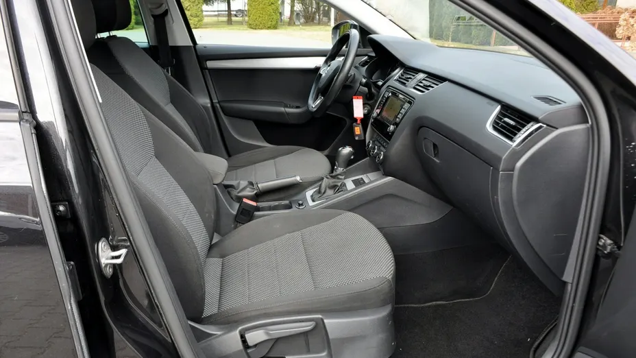 SKODA Octavia -