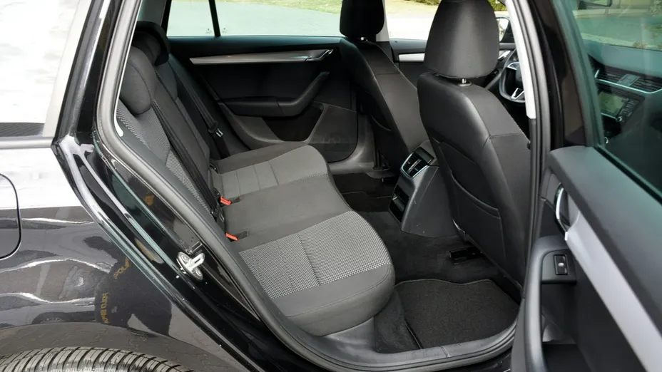 SKODA Octavia -