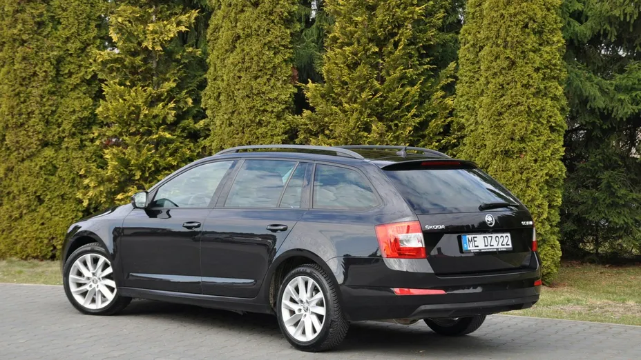 SKODA Octavia -