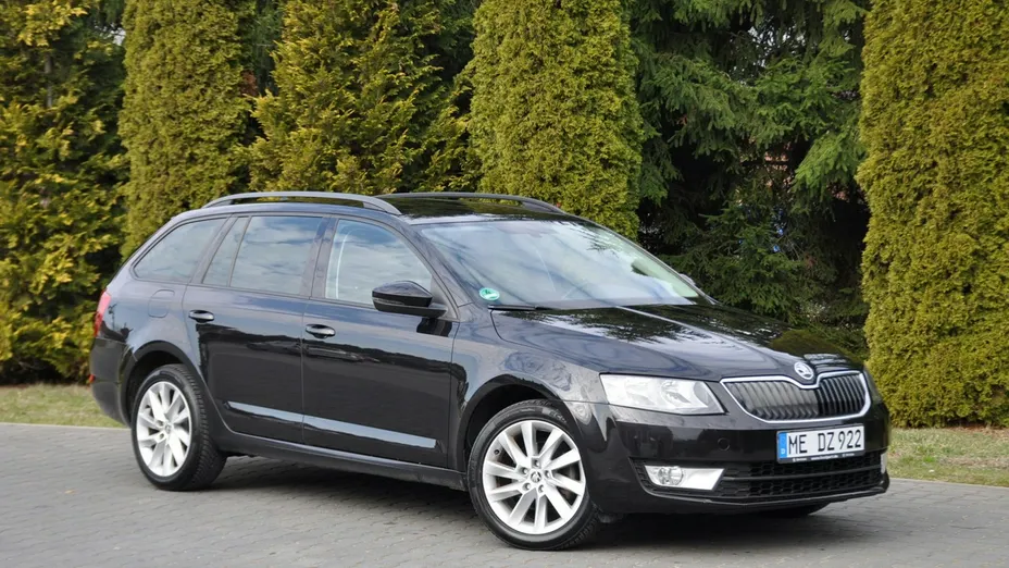 SKODA Octavia -