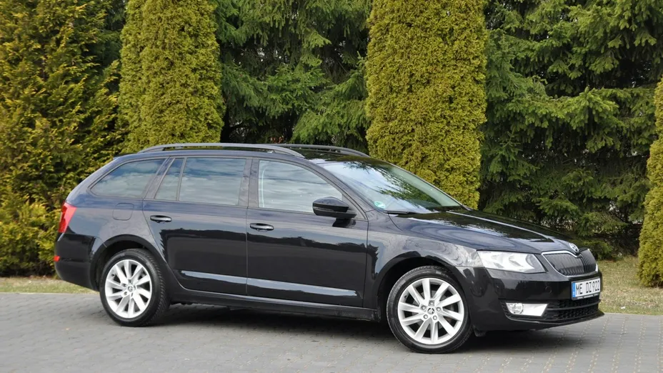 SKODA Octavia -