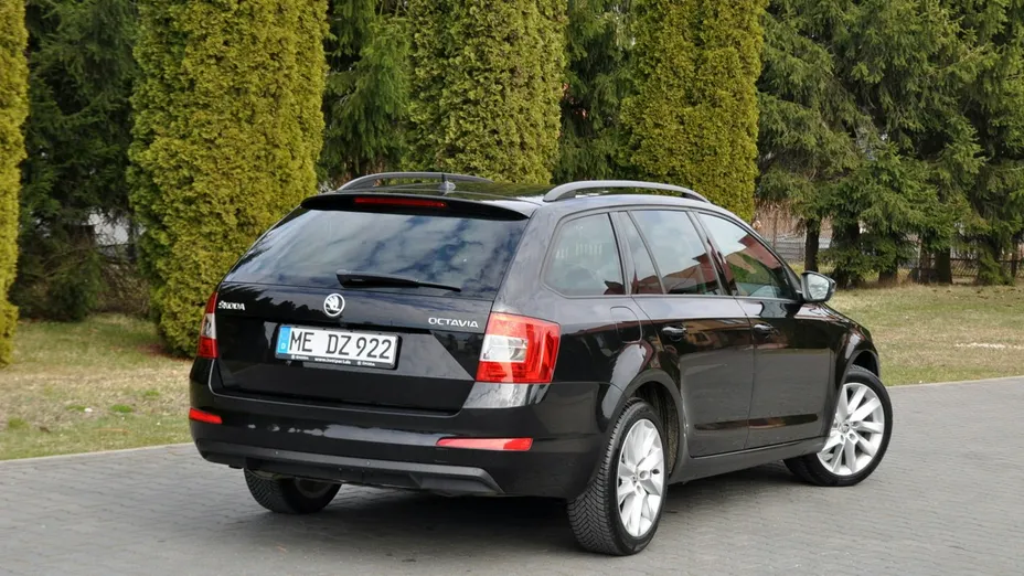 SKODA Octavia -