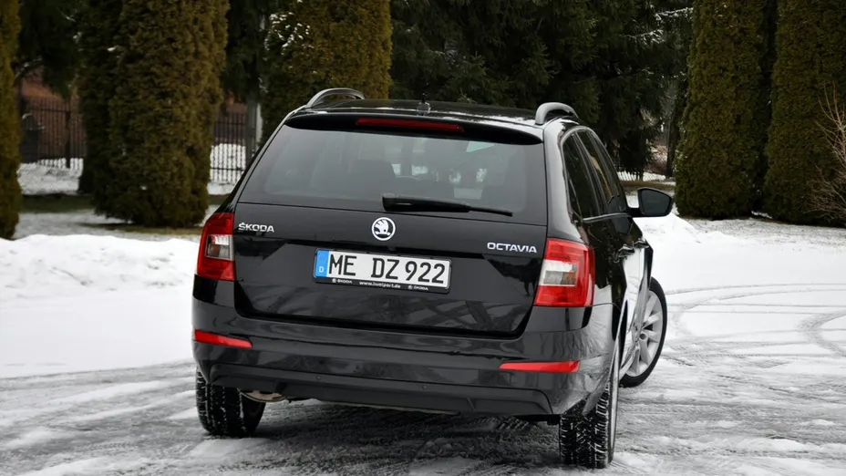 SKODA Octavia -