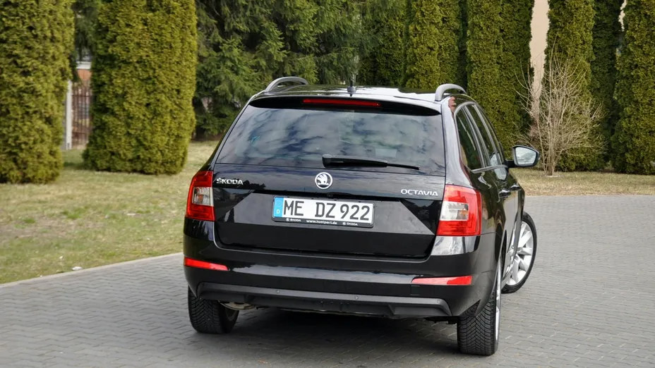 SKODA Octavia -