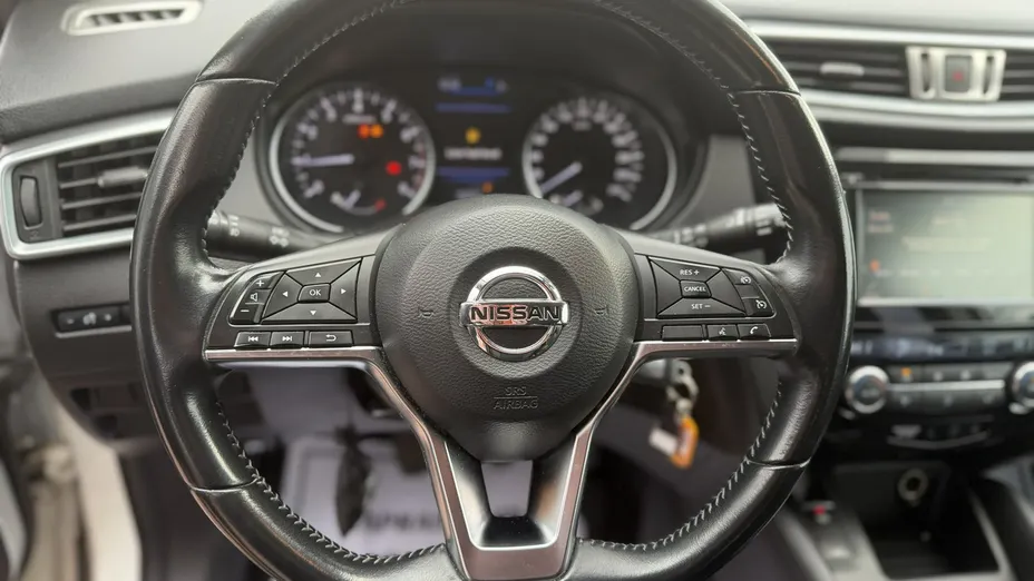 NISSAN Qashqai -