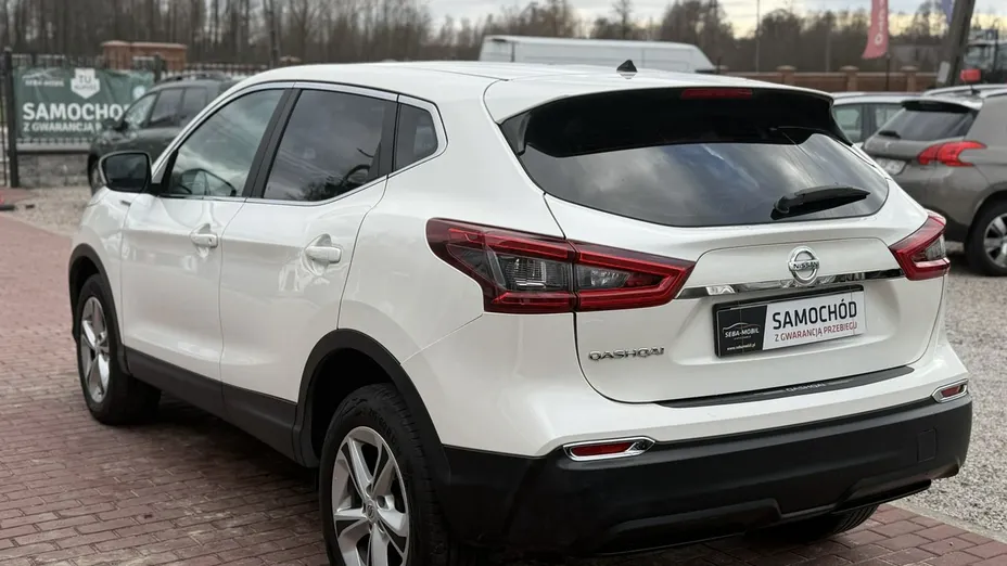 NISSAN Qashqai -