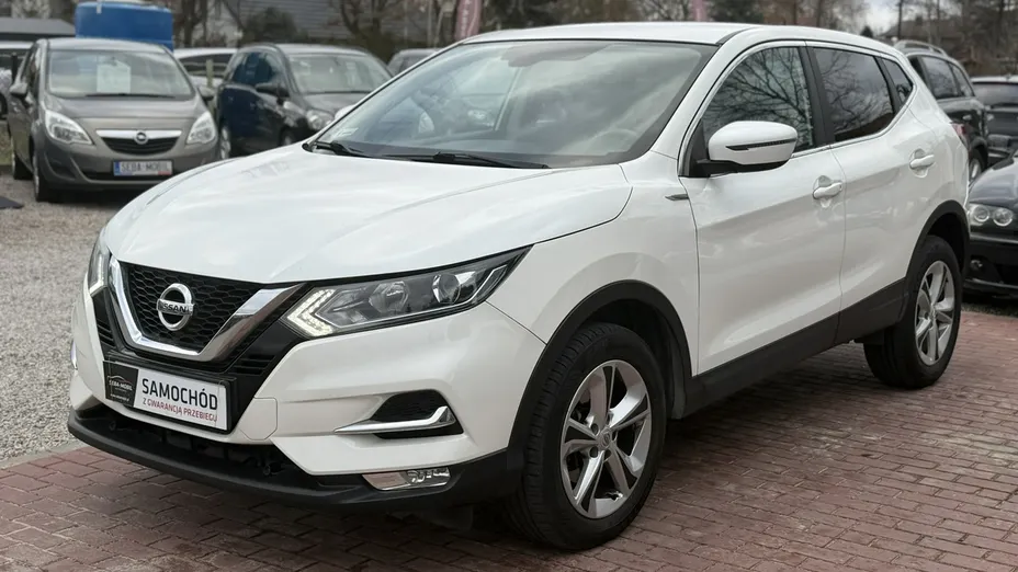NISSAN Qashqai -