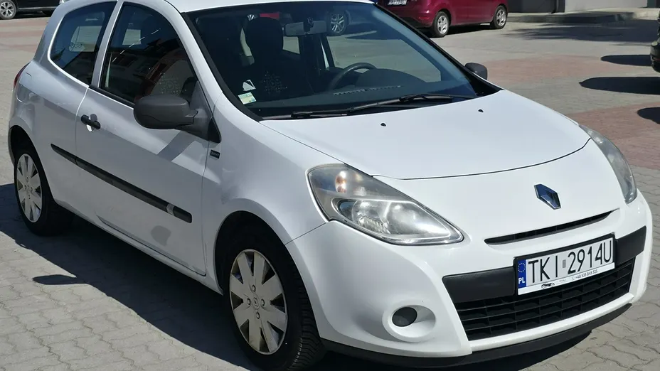 RENAULT Clio -