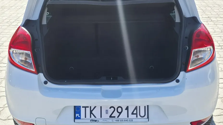 RENAULT Clio -