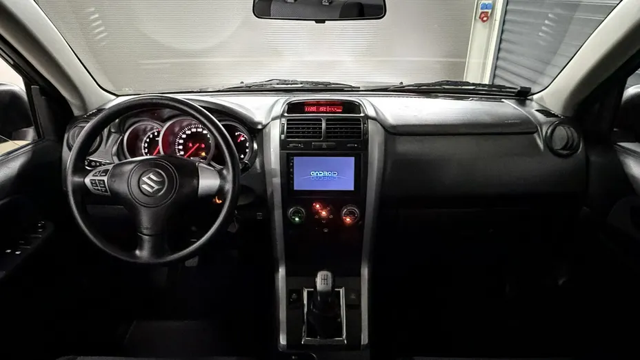 SUZUKI Grand Vitara -