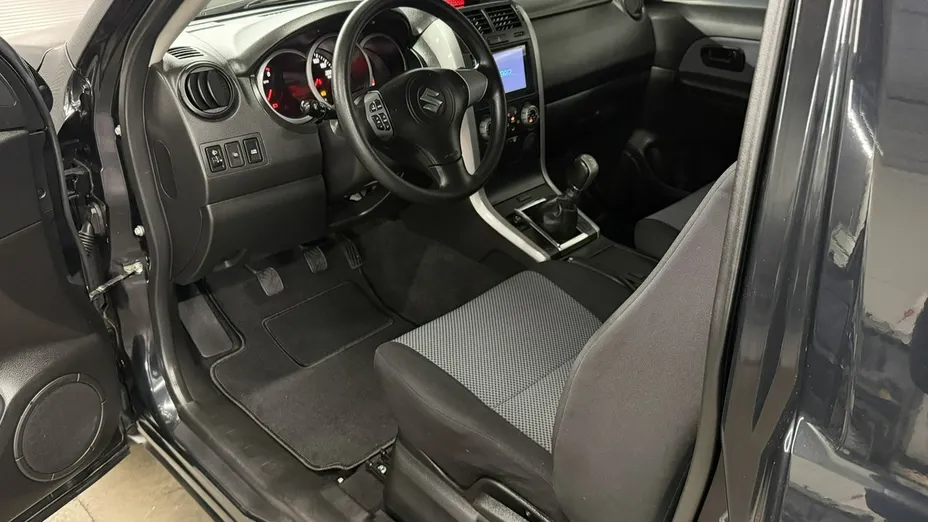 SUZUKI Grand Vitara -