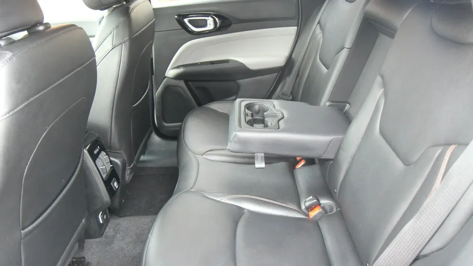 JEEP Compass -