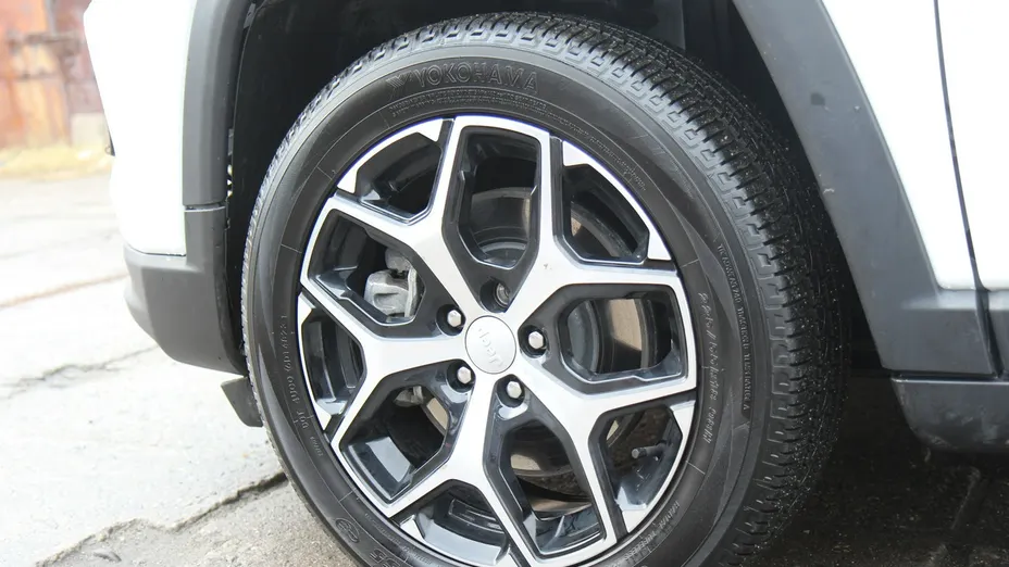 JEEP Compass -