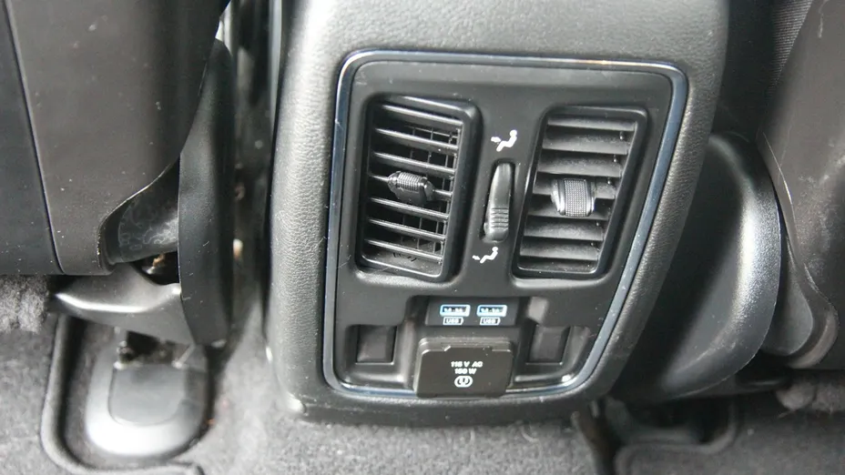 JEEP Grand Cherokee -