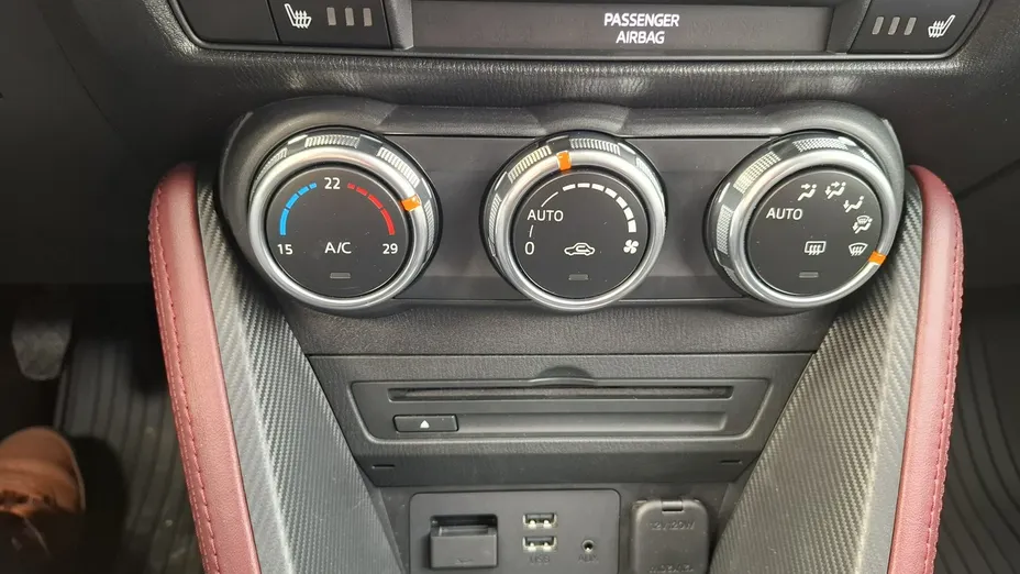 MAZDA CX-3 -