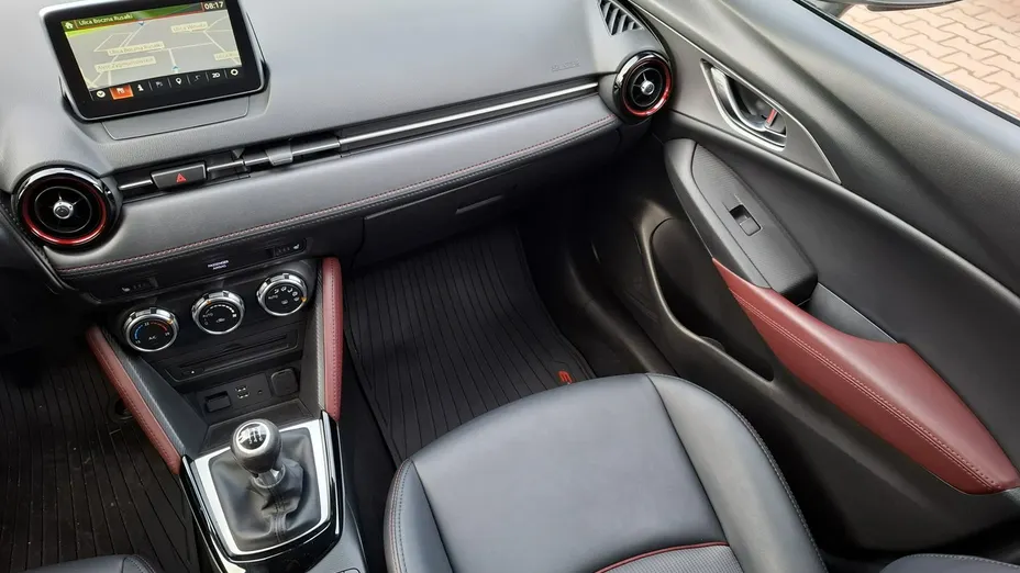 MAZDA CX-3 -