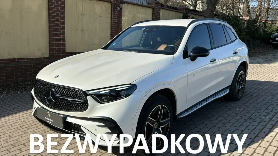 MERCEDES-BENZ GLC -
