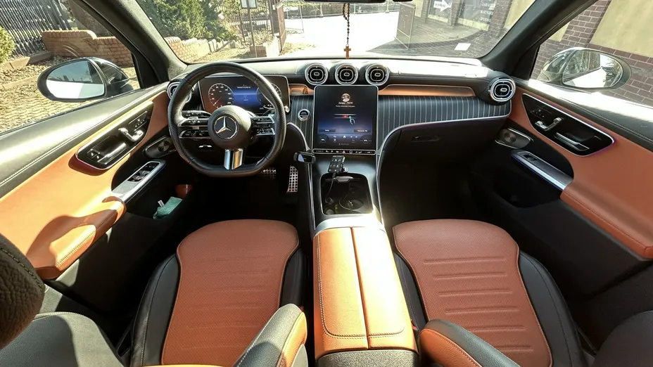 MERCEDES-BENZ GLC -