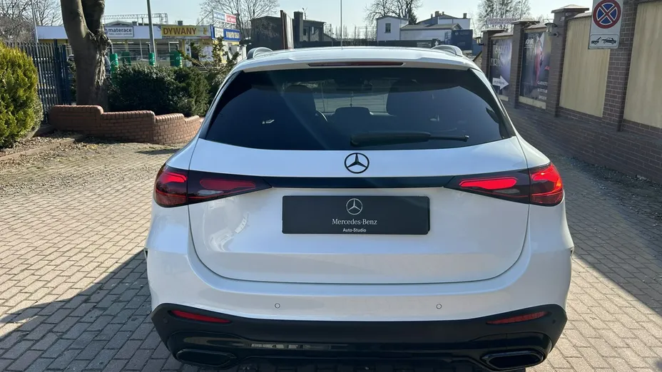 MERCEDES-BENZ GLC -