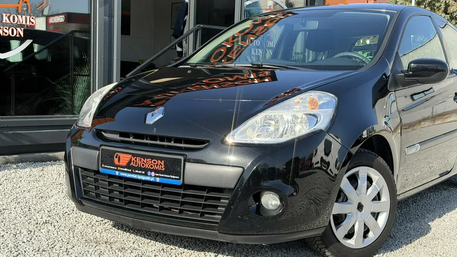 RENAULT Clio -