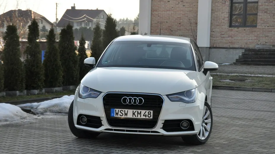 AUDI A1 -