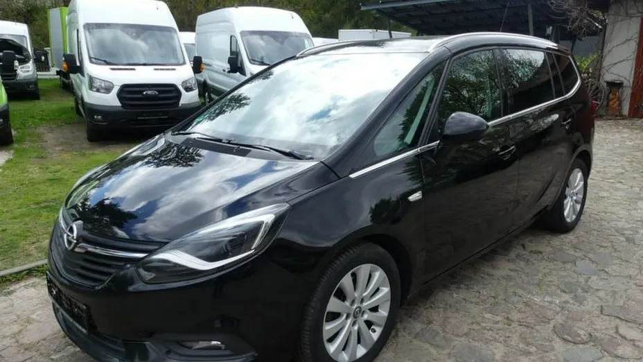 OPEL Zafira -