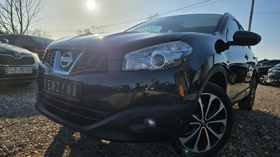 NISSAN Qashqai -