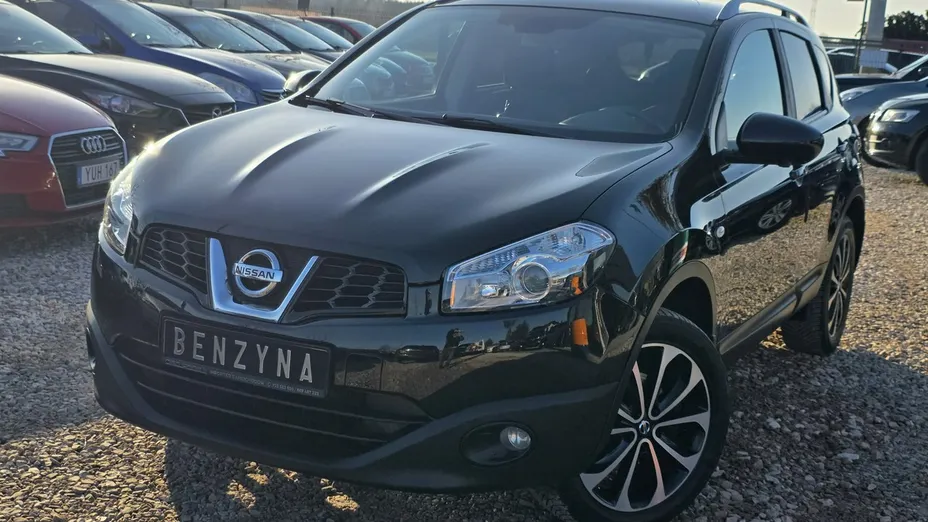 NISSAN Qashqai -