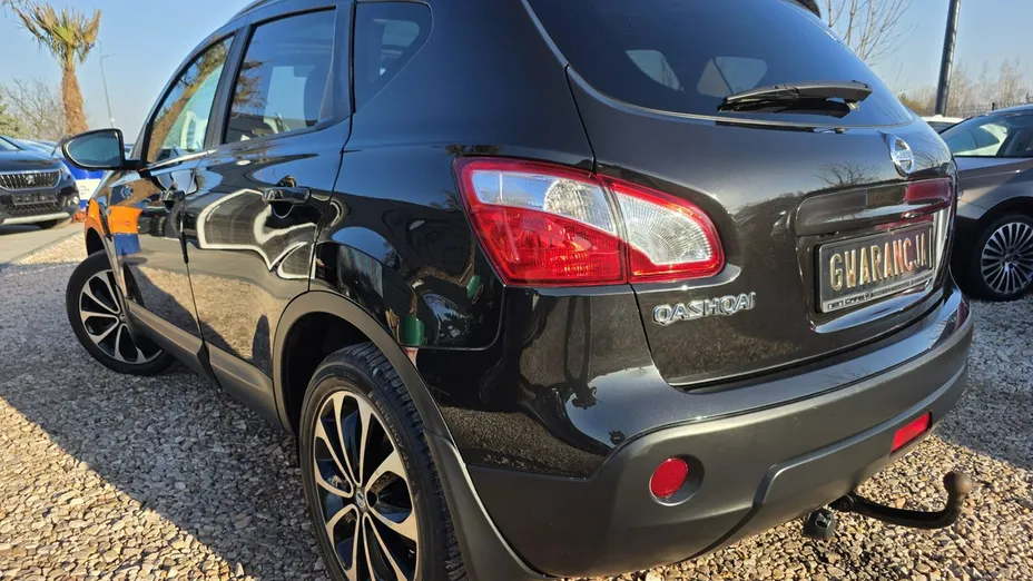 NISSAN Qashqai -
