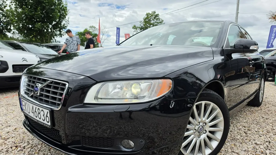 VOLVO S80 -