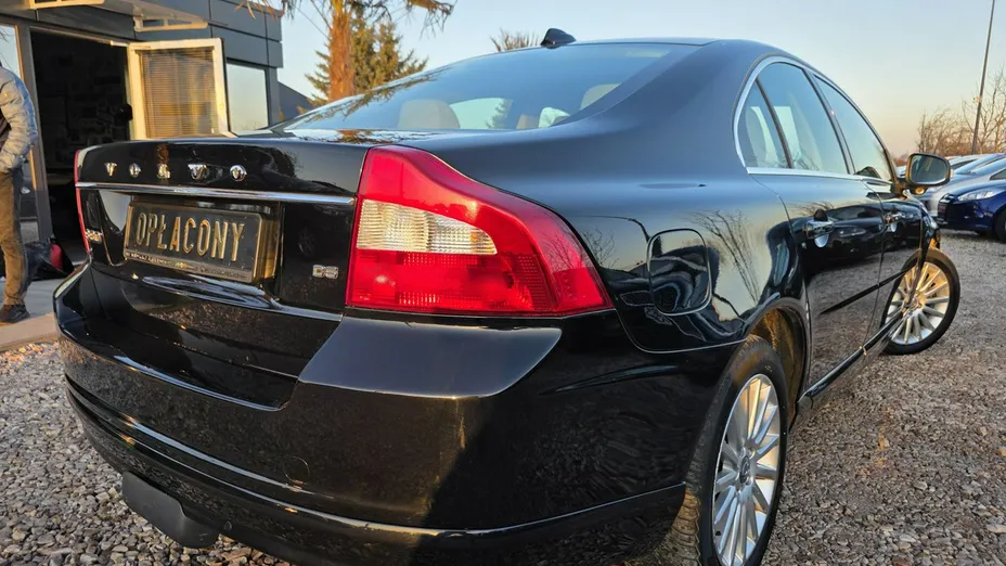 VOLVO S80 -