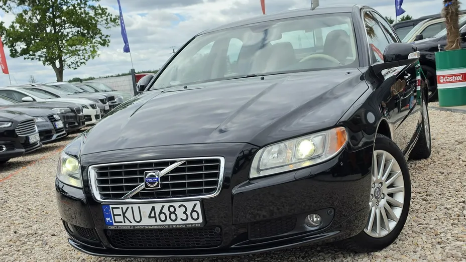 VOLVO S80 -