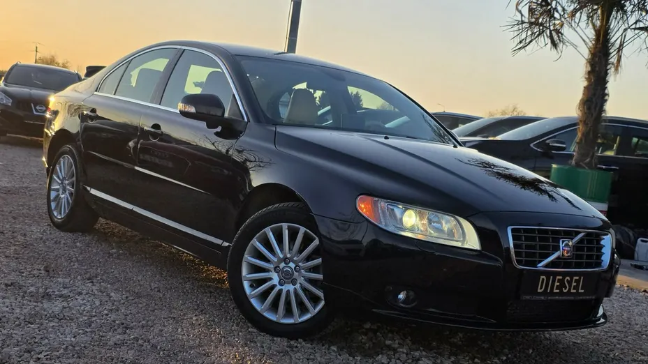 VOLVO S80 -