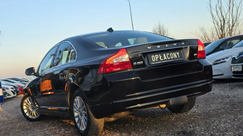 VOLVO S80 -