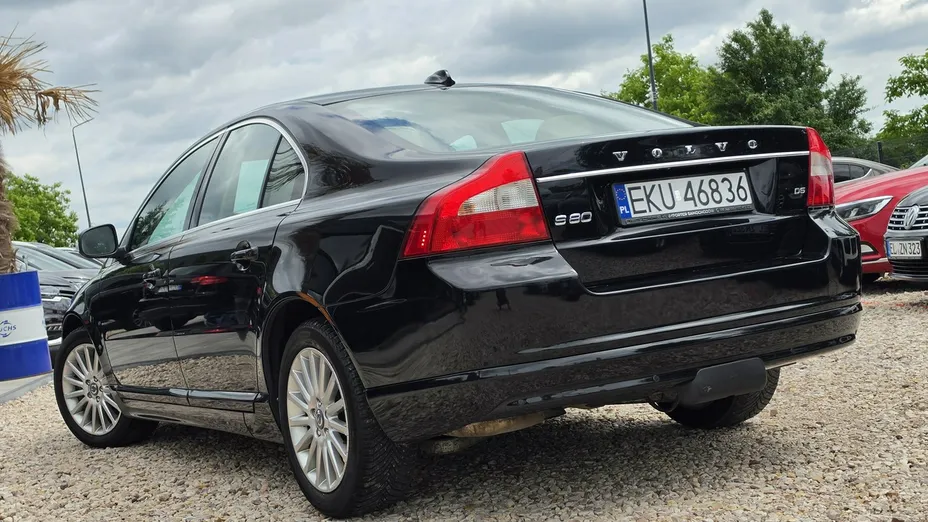 VOLVO S80 -