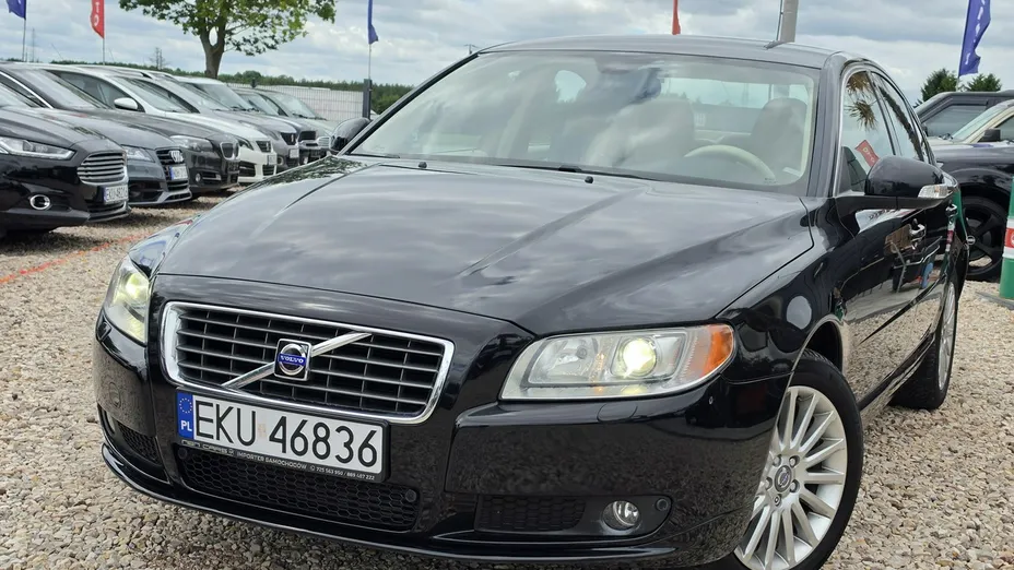 VOLVO S80 -