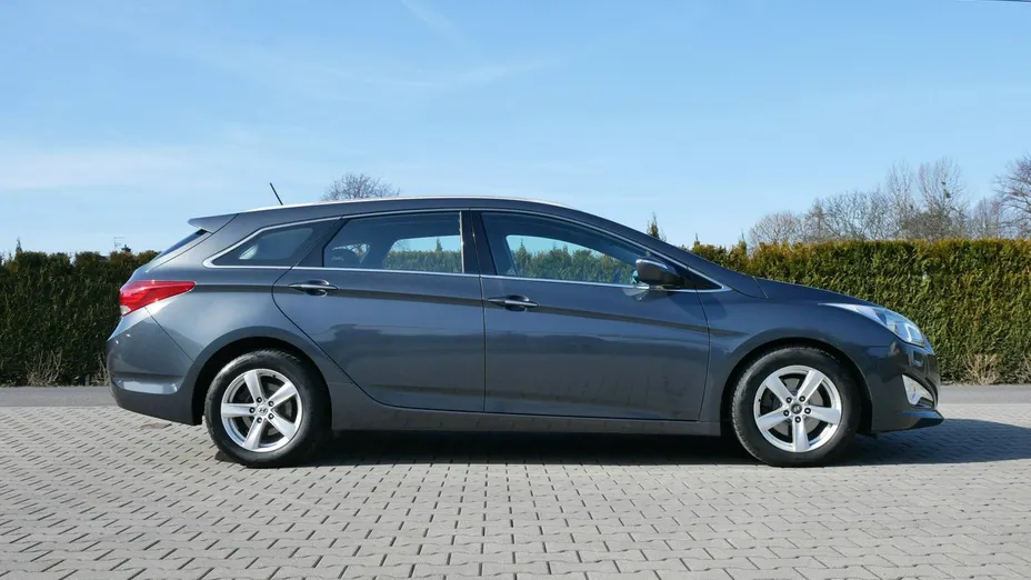 HYUNDAI i40 -
