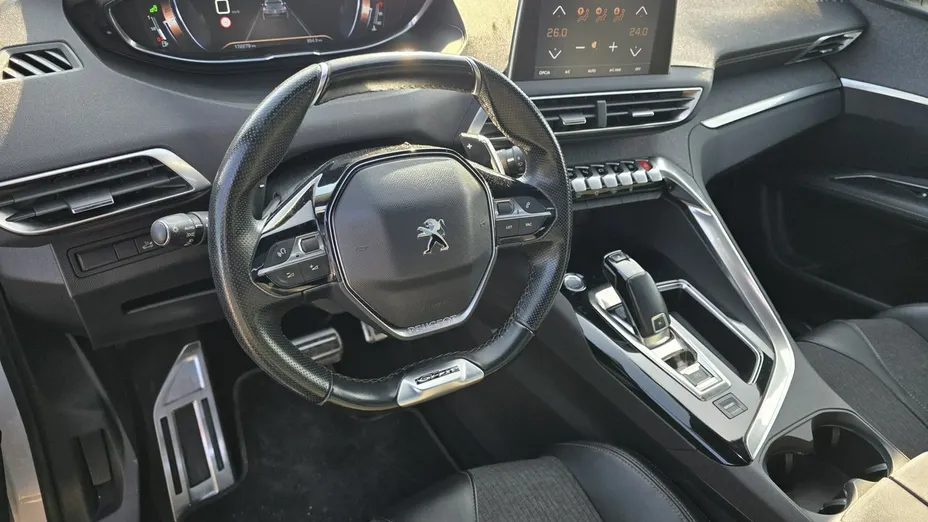 PEUGEOT 3008 -