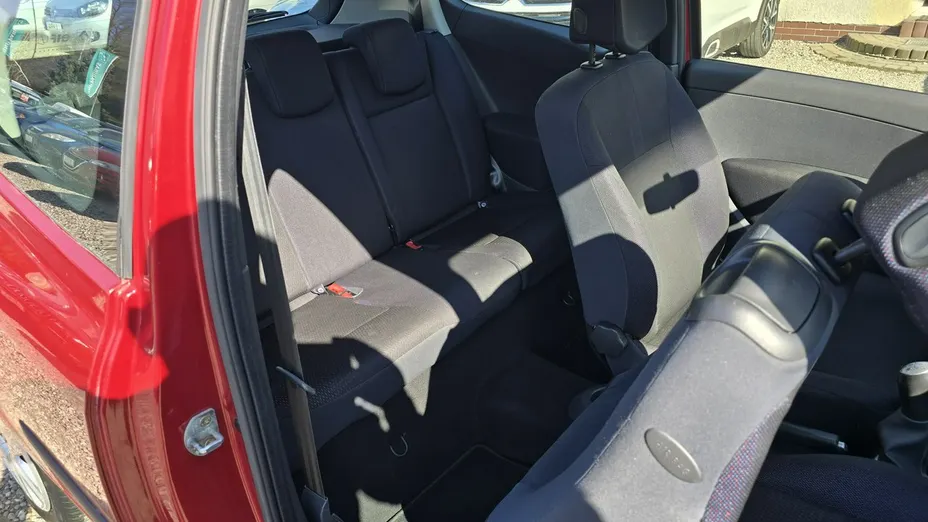 RENAULT Clio -