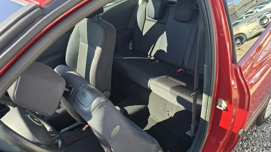 RENAULT Clio -