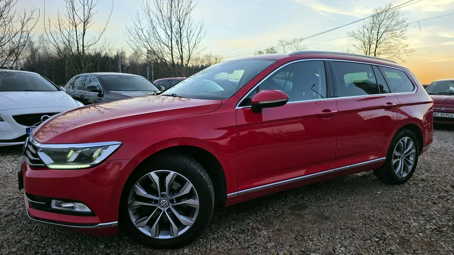 VOLKSWAGEN Passat -