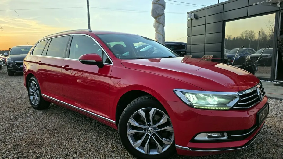 VOLKSWAGEN Passat -