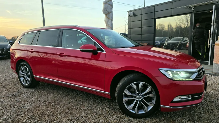 VOLKSWAGEN Passat -