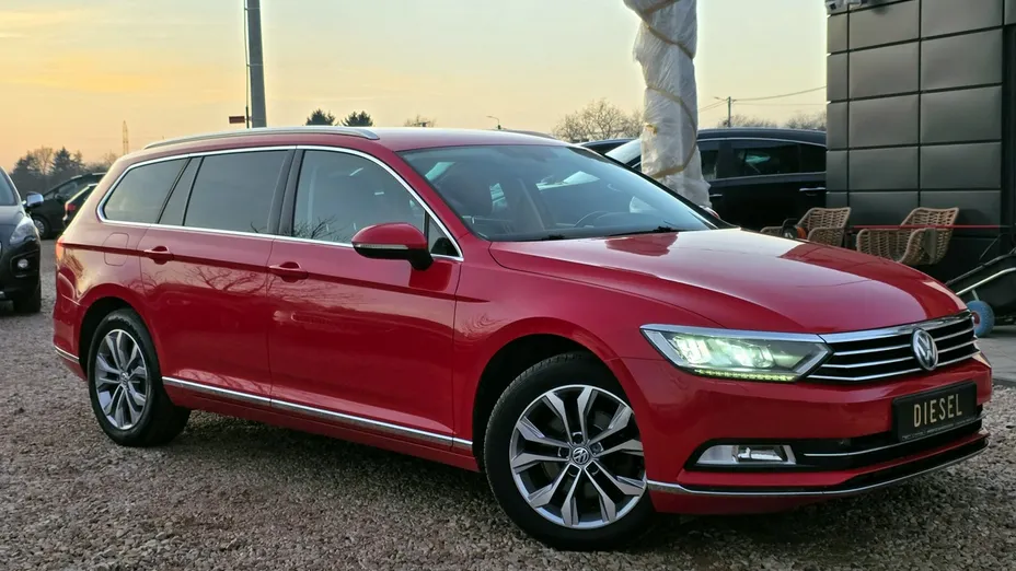 VOLKSWAGEN Passat -