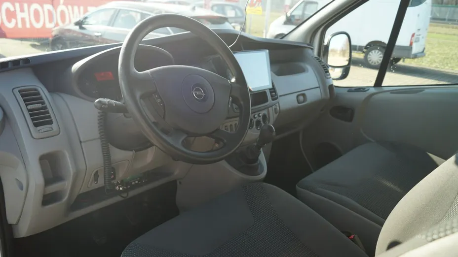 OPEL Vivaro -
