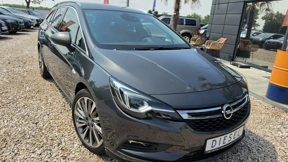 OPEL Astra -