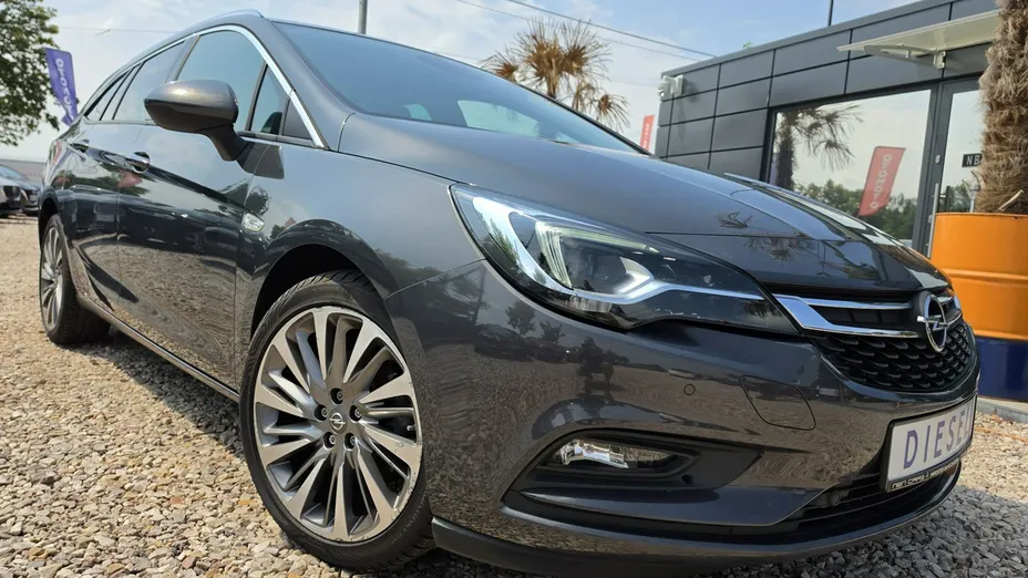 OPEL Astra -