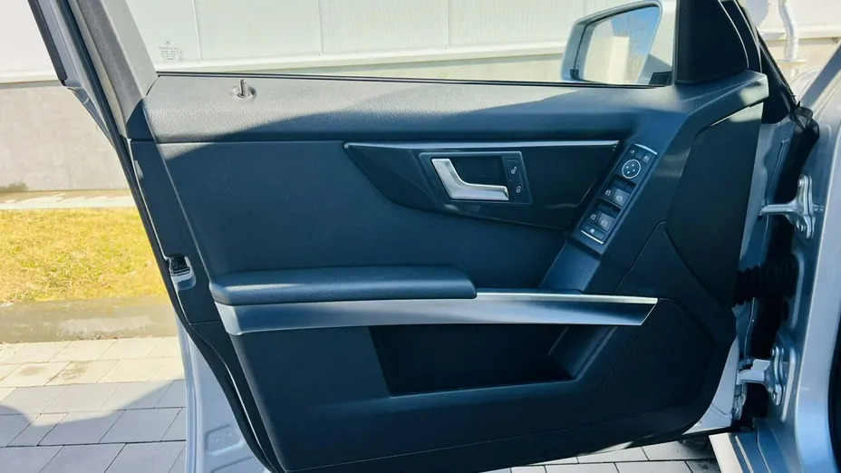 MERCEDES-BENZ GLK -