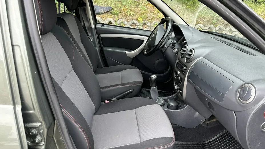DACIA Duster -