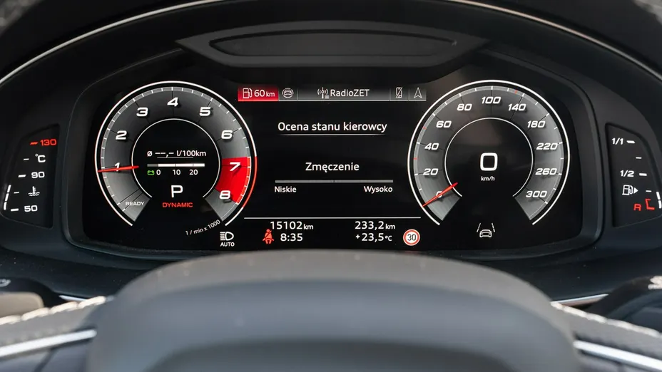 AUDI SQ8 -